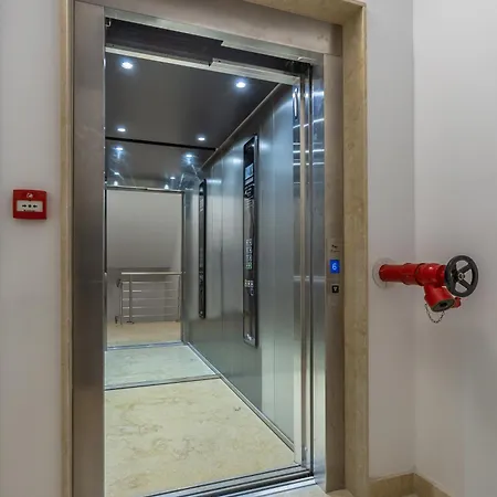 The Cube - Designer Finished By Sf Homes Apartment