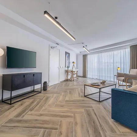 The Cube - Designer Finished By Sf Homes *